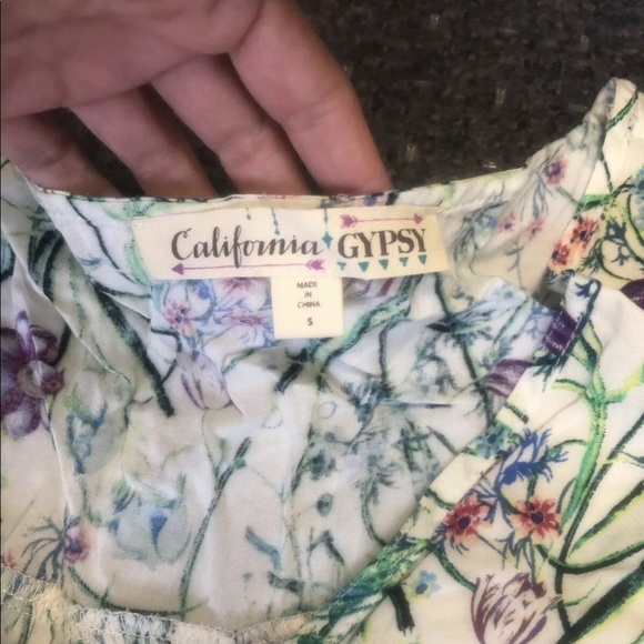 California Gypsy Floral Playsuit Romper Small NWOT - Picture 6 of 6